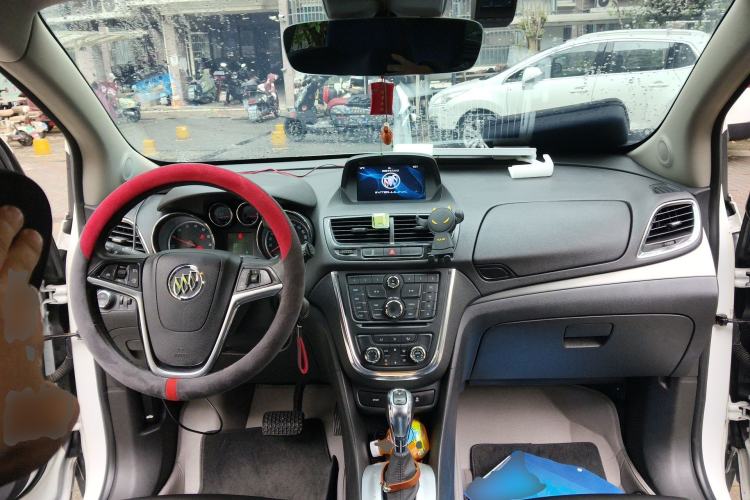 Used Buick Encore 2014 1.4T Automatic Two-Wheel Drive Urban Leading Model Center Console