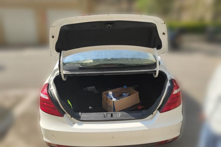 Used Geely Auto Emgrand 2017 Sedan Million Edition 1.5L Manual Upward Connect Version