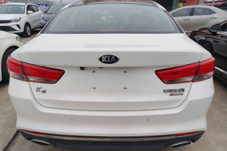 Used Kia K5 2017 2.0L Automatic 15th Anniversary Special Edition LUX

