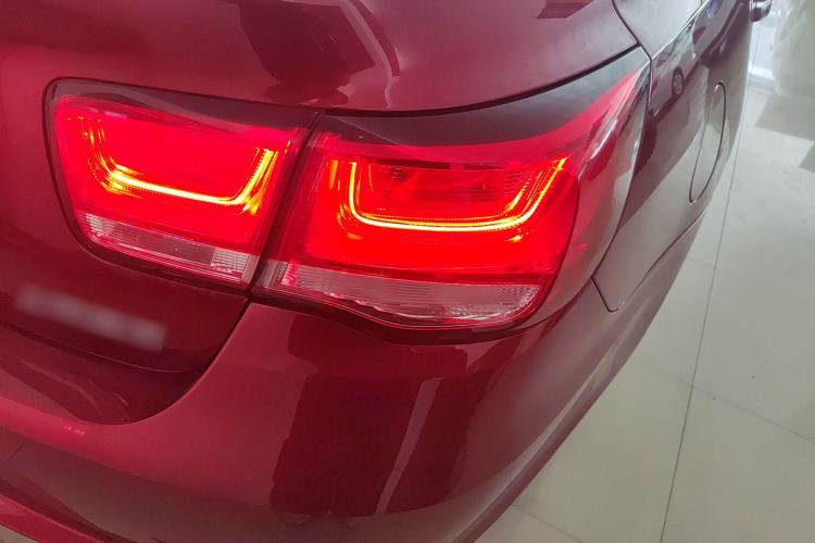 Used Chevrolet Malibu 2018 530T Automatic Fashion Edition Right Rear Taillight