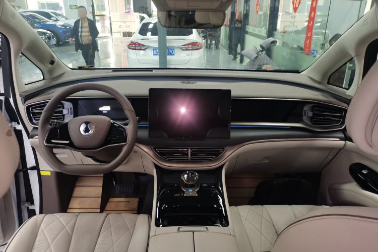 Used Denza D9 2022 DM-i 970 Four-Wheel Drive Flagship Model