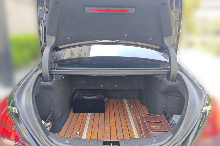 Used Mercedes-Benz S-Class 2018 S 320 L Trunk