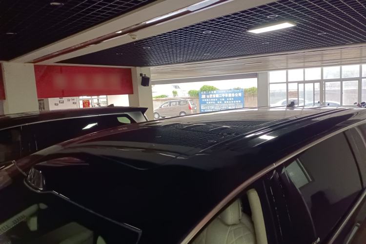 Used Denza D9 2025 DM-i Intelligent Drive 1020 Four-Wheel Drive Flagship Model
