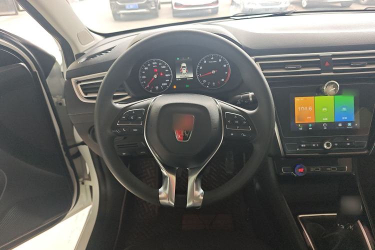 Used Roewe i5 2020 1.5L Manual 4G Connect Luxury Edition
