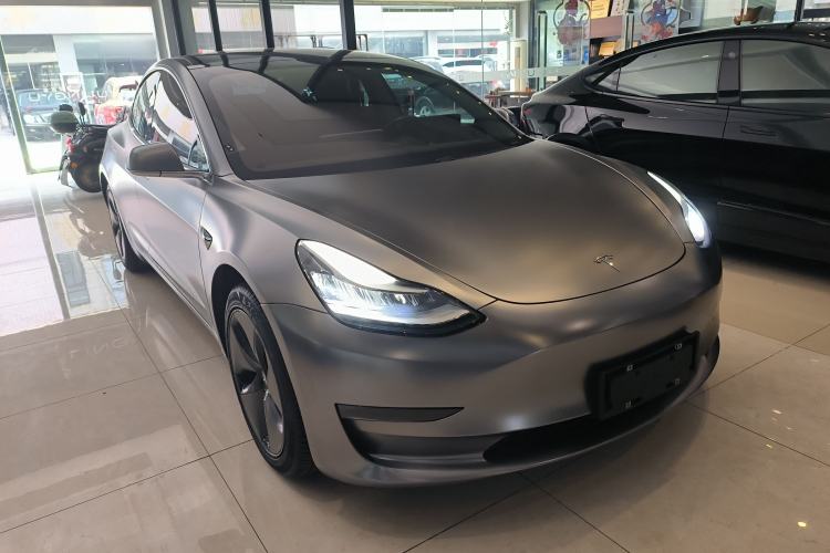 Used Tesla Model 3 2019 Long-Range Rear-Wheel-Drive Version Front Right 45 Deg