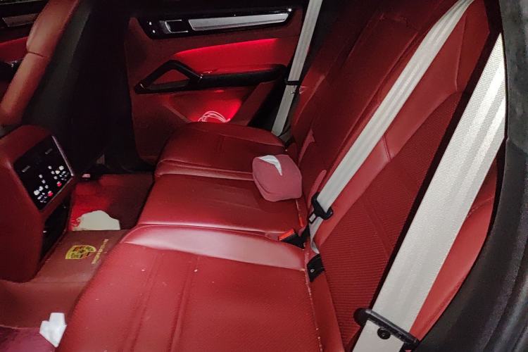 Used Porsche Cayenne 2023 Cayenne Coupé 3.0T Platinum Edition