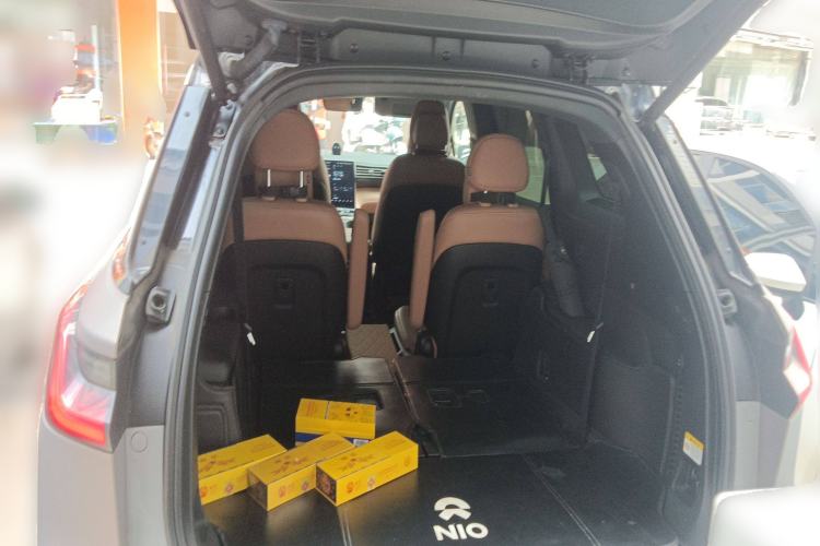 Used Nio ES8 2022 100 kWh Six-Seater Version Trunk