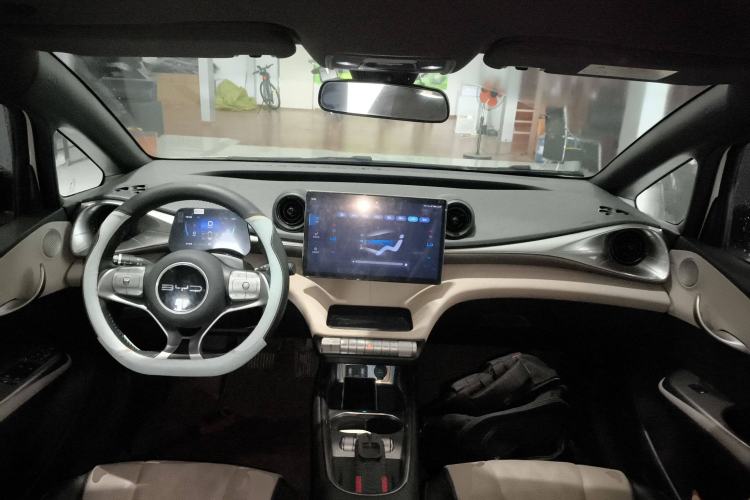 Used BYD Dolphin 2023 420 km Fashion Edition