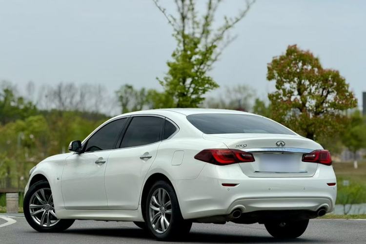 Used Infiniti Q70 2015 Q70L 2.5L Elite Edition Exterior 2