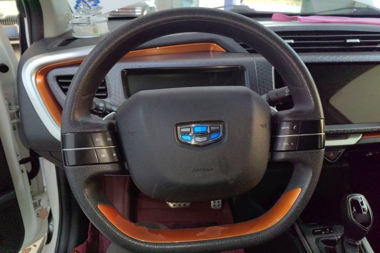 Used Geely Auto Vision X1 2017 1.3L Automatic Fun Edition
