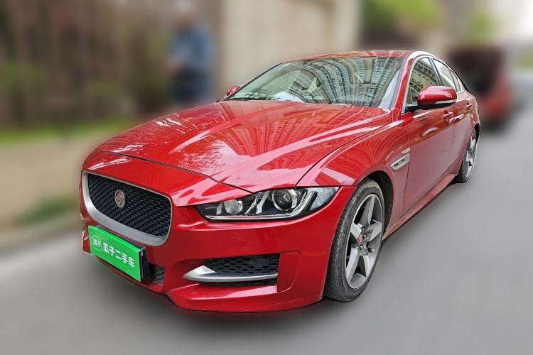 Used Jaguar XE 2017 2.0T 200 PS R-Sport