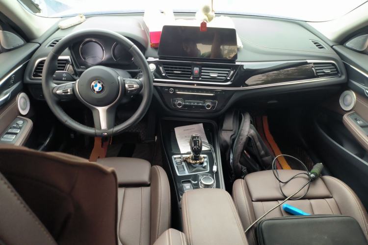 Used BMW 1 Series 2023 125i M Sport Night Edition Center Console