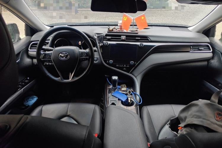 Used Toyota Camry 2019 2.0G Luxury Edition China VI Standard Center Console