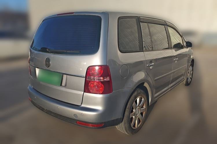 Used Volkswagen Touran 2008 2.0L Smart Edition 5-seat Manual Rear Right 45 Deg