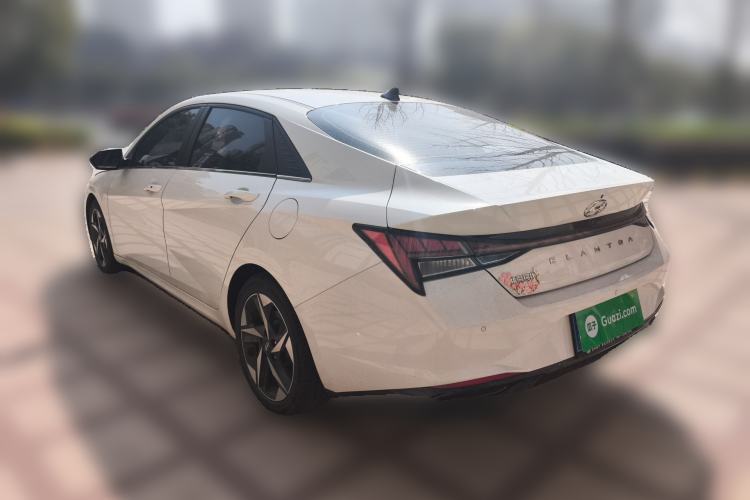 Used Hyundai Elantra 2022 1.5L CVT LUX Prestige Edition
