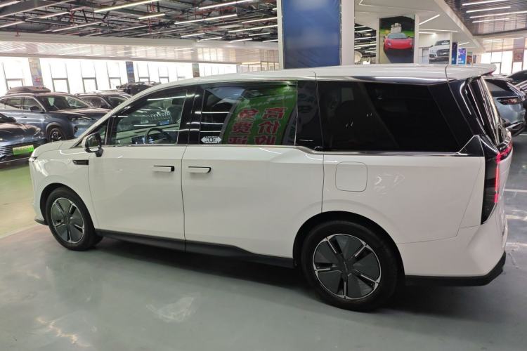 Used SAIC MAXUS Dajia 7 2024 Super Hybrid Ultra-Long Range Edition – Premium Version
