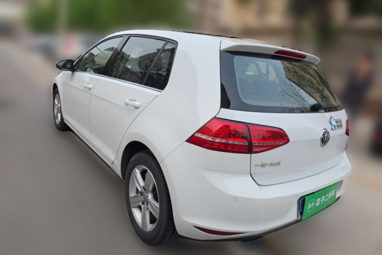 Used Volkswagen Golf 2015 1.4TSI Automatic Comfort Model Rear Left 45 Deg