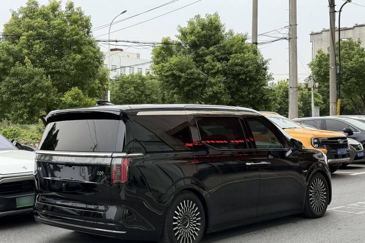 Used Zeekr 009 2022 ME Edition