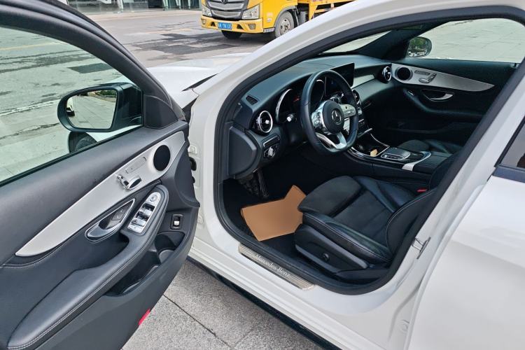 Used Mercedes-Benz C-Class 2019 C 260 Sport Edition 4MATIC Driver Seat