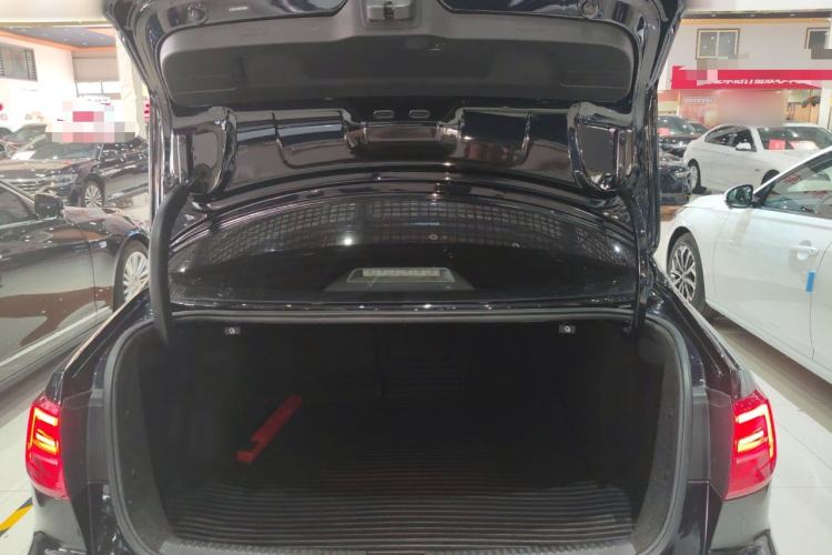 Used Volkswagen Sagitar 2015 1.6L Automatic Comfort Model
