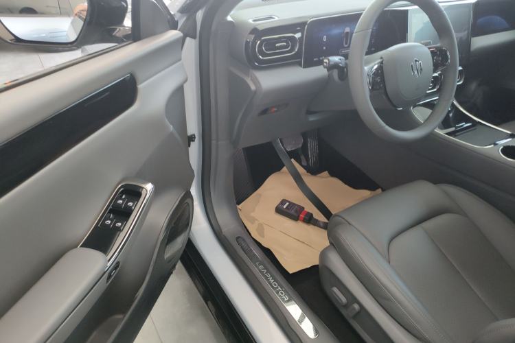 Used Leapmotor C01 2023 606 Smart Edition Driver Seat