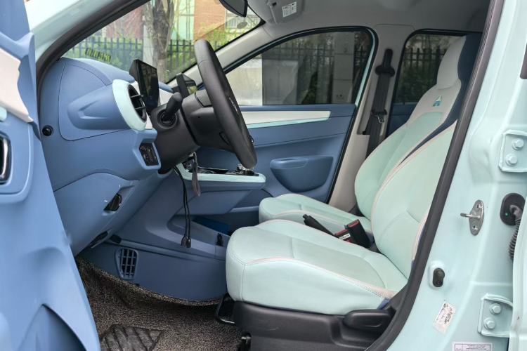 Used Dongfeng NAMMI BOX 2022 Chasing Wind Edition 331 km Standard Model Interior 2