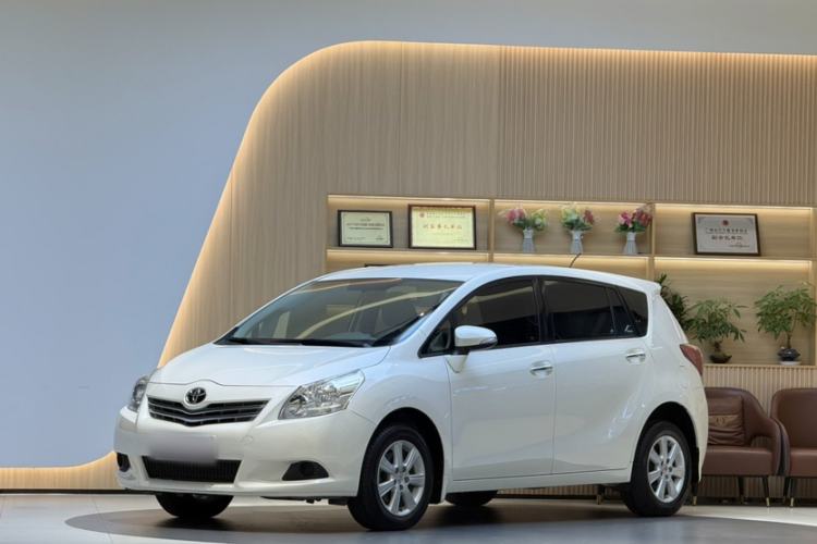 Used Toyota Verso 2014 Starlight 180E CVT Elite Edition