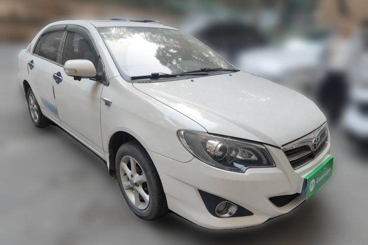 Used Toyota Corolla EX 2013 1.6L Automatic Luxury Edition Front Right 45 Deg