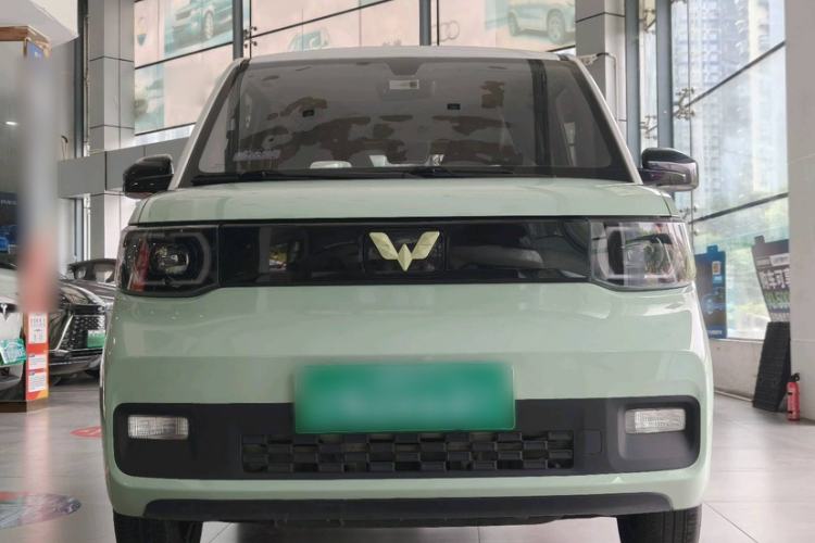 Used Wuling Hongguang MINIEV 2021 Macaron Sandwich Model 170 km Lithium Iron Phosphate