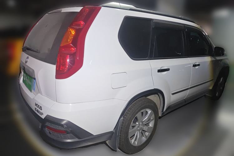 Used Dongfeng Fengdu MX6 2016 2.0L CVT Two-Wheel Drive All-Around Version
