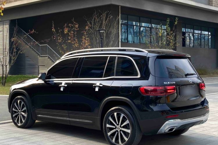 Used Mercedes-Benz GLB 2025 GLB 220 Fashion Model
