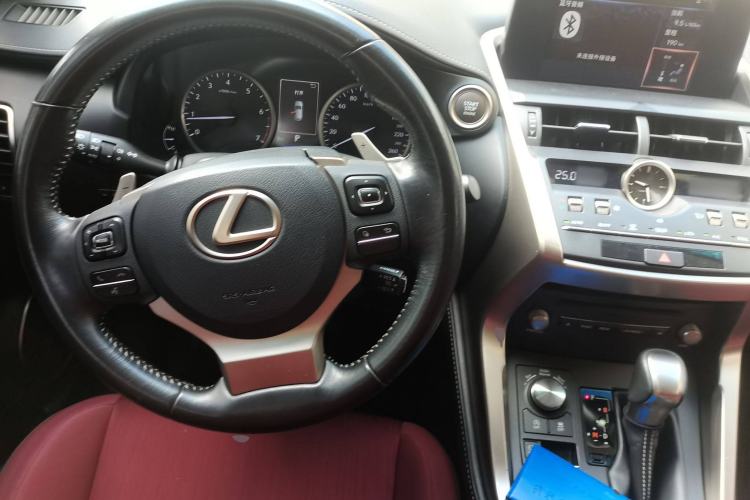 Used Lexus NX 2017 200 Front-Wheel-Drive X-Trail SE Edition Center Console