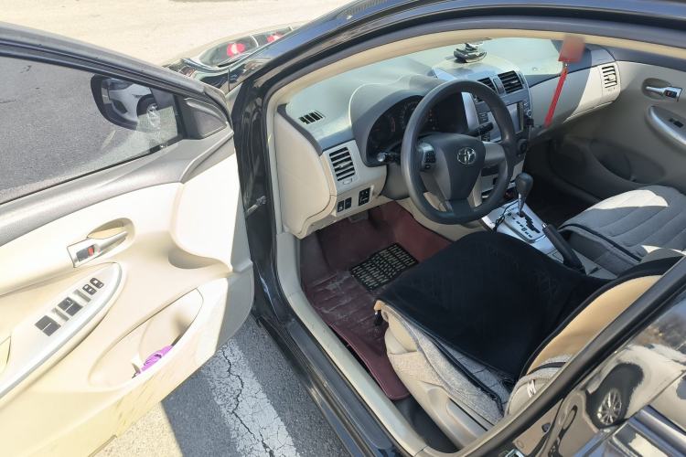 Used Toyota Corolla 2013 Special Edition 1.6L Automatic Cool GL Model Driver Seat