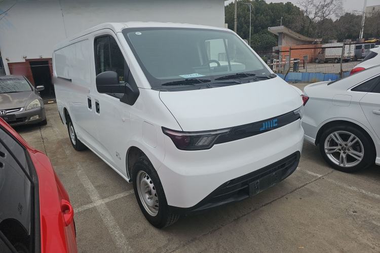 Used JMC E Fushun 2025 Model, Blind Window Version, 41.86 kWh, Short Axle, Low-roof, 3.0 tons
