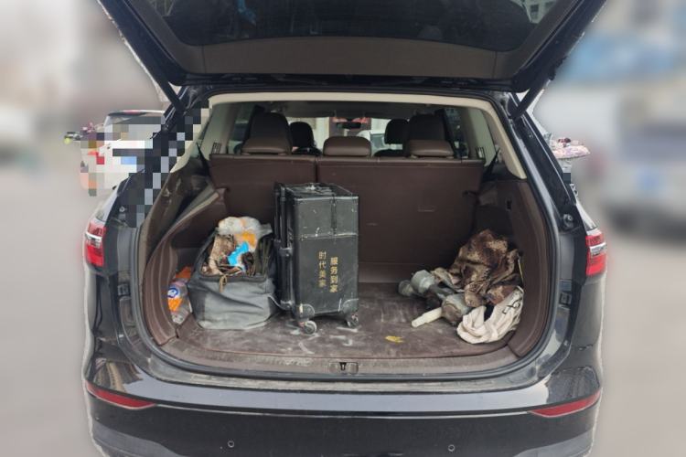 Used Volkswagen Viloran 2020 330TSI Luxury Edition Trunk