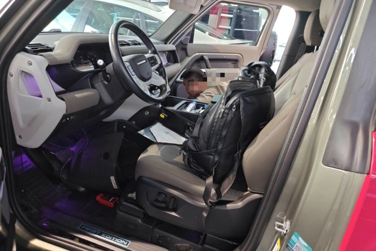 Used Land Rover Defender 2021 90 P400 Classic Reproduction Edition