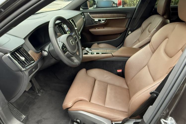 Used Volvo S90 2025 B5 Zhiyuan Luxury Edition