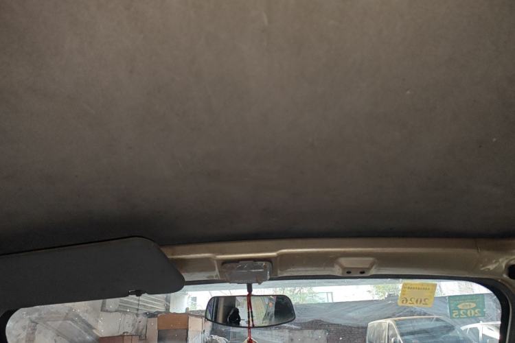 Used BAIC Weiwang 306 2011 1.3L base model 7 seats Headliner