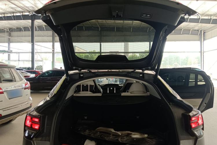 Used Lynk & Co 05 2020 2.0TD Two-Wheel Drive Shine Halo Trunk