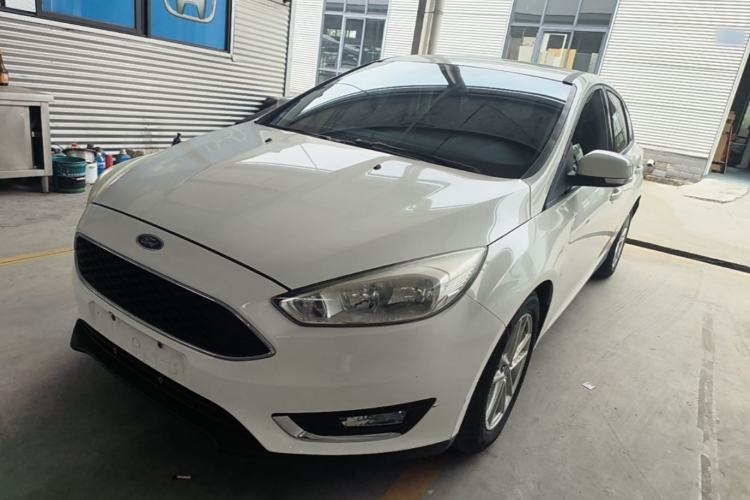 Used Ford Focus 2015 Hatchback EcoBoost 125 Automatic Supreme Style Edition