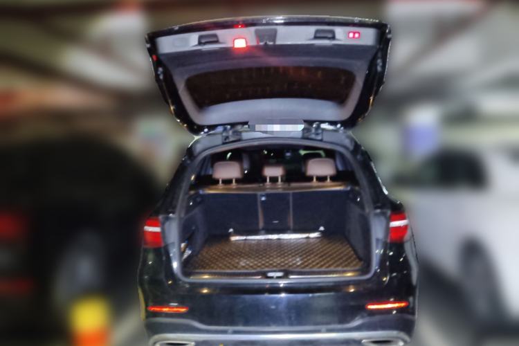 Used Mercedes-Benz GLC 2018 GLC 260 4MATIC Luxury Model
