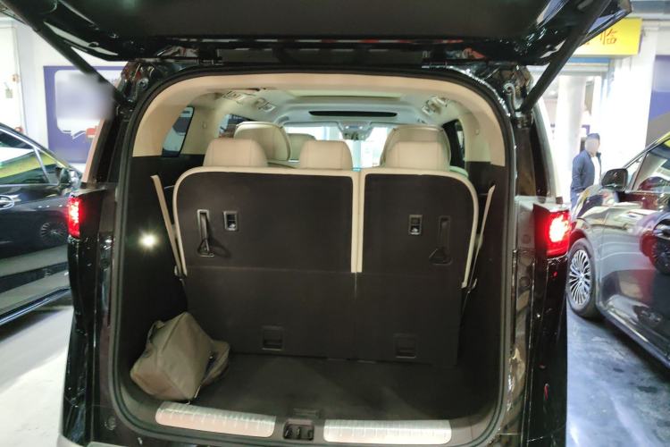 Used Denza D9 2024 DM-i 980 Four-Wheel Drive Prestige Model
