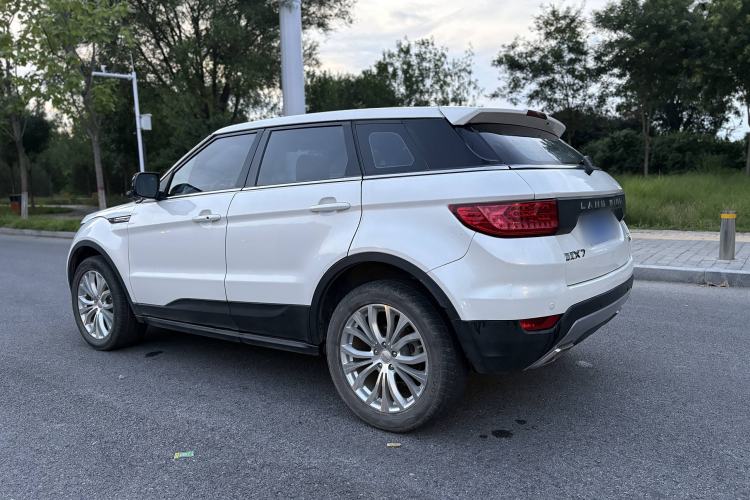 Used Land X7 2015 2.0T Panoramic Prestige Edition
