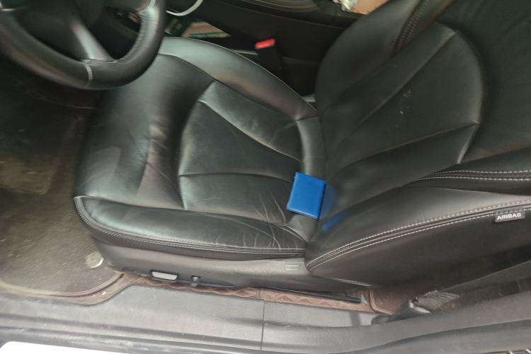 Used Buick LaCrosse 2022 552T Luxury Version Left Front Seat