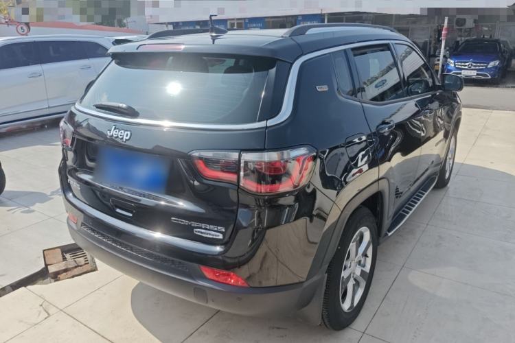 Used Jeep Compass 2017 200T Automatic Family Edition
