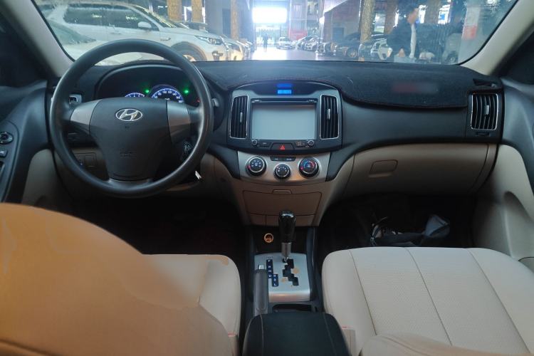 Used Hyundai Celesta 2015 1.6L Automatic Comfort Model