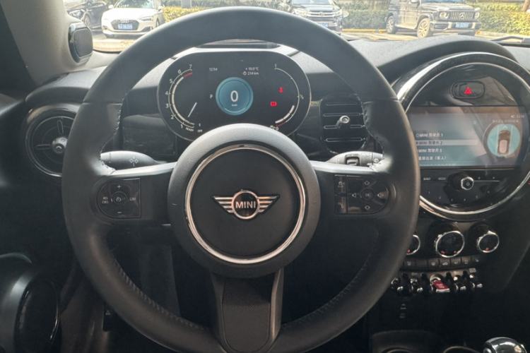 Used MINI MINI 2023 1.5T COOPER Artist