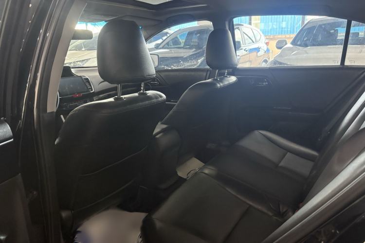 Used Honda Accord 2016 2.0L Comfort Edition Interior 3