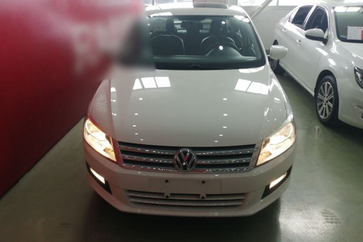 Used Volkswagen Santana 2015 1.6L Automatic Comfort Edition Front