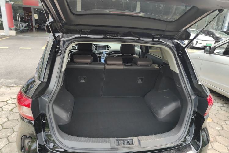 Used GAC Trumpchi GS4 2017 235T Automatic Two-Wheel Drive Luxury Smart Connectivity Version Trunk